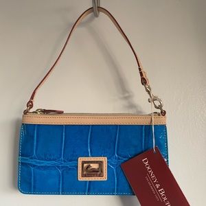Dooney & Bourke wristlet/wallet
